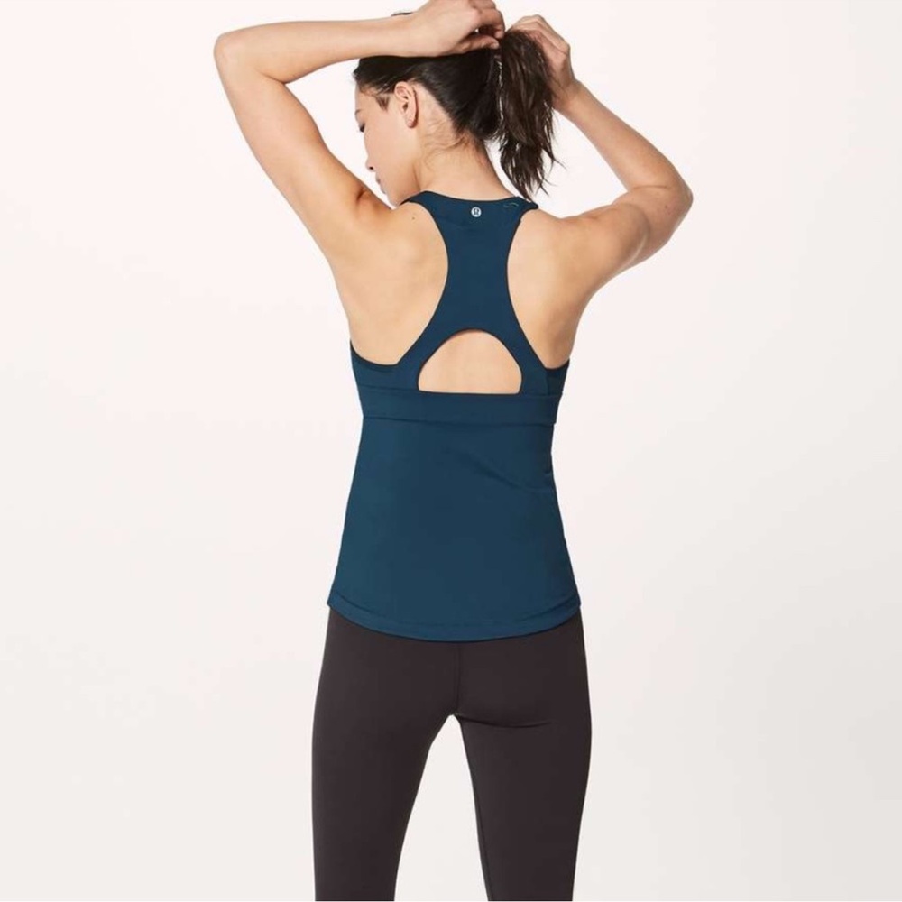 Lululemon Final Lap Tank. Sz 8 - Picture 3 of 9